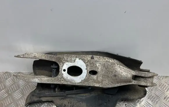 Rear upper control arm/wishbone