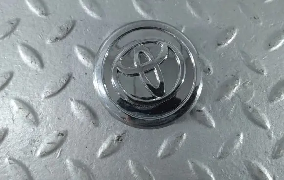 Toyota Yaris Cross Original wheel cap 426030F010