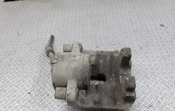 BMW 5 E39 Front brake caliper 6022296