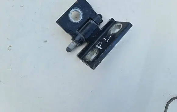 Volvo S60 Front door upper hinge