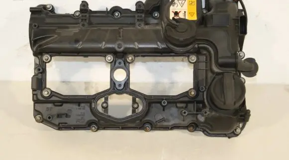 BMW 3 F30 F35 F31 Rocker cam cover 7633630