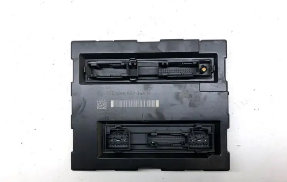 Audi A4 S4 B8 8K Comfort/convenience module 8K0907064N 5DK00991870