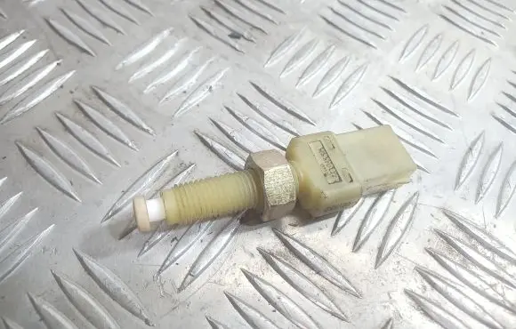 Audi A4 S4 B5 8D Brake pedal sensor switch 443945515
