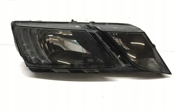 Skoda Octavia Mk3 (5E) Headlight/headlamp 5E1941016C