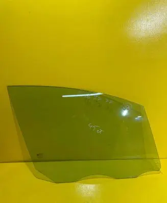Opel Meriva B Front door window glass four-door E943R-000016