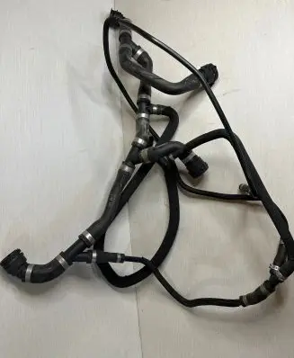 BMW M5 Engine coolant pipe/hose 2284289 15476310
