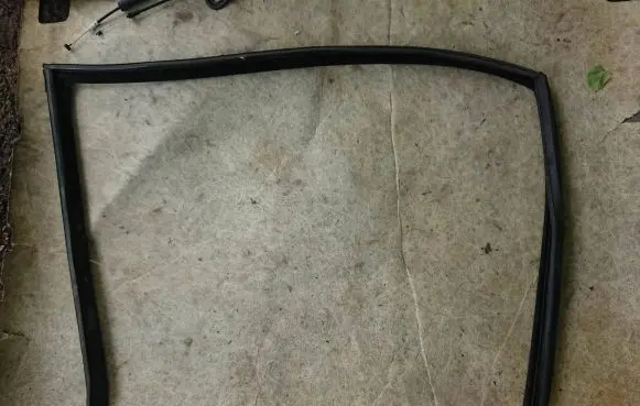 Jaguar XF X250 Front door windshield rail 