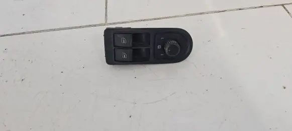 Volkswagen Transporter - Caravelle T5 Electric window control switch 7H5959539 PA6GF25 BGI1TALY