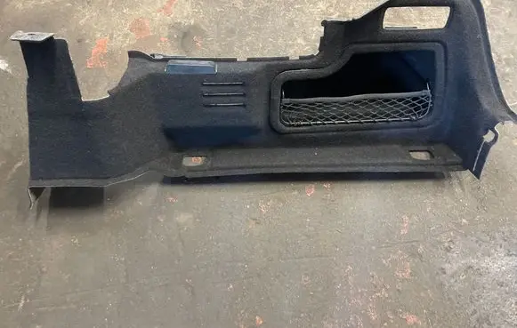 Audi A5 8T 8F Trunk/boot lower side trim panel 8F0863880