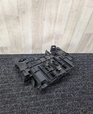 BMW 5 G30 G31 Other engine bay part 8637797 58650910