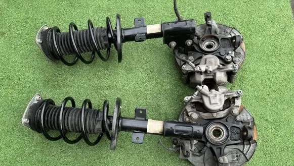 Citroen C5 Aircross Front shock absorber/damper 9833696680