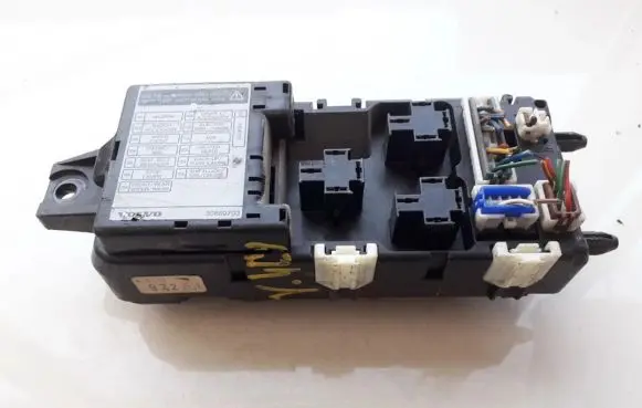 Volvo S40, V40 Fuse box set 30889703