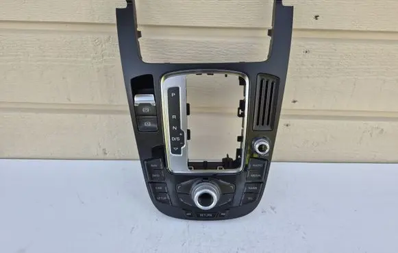 Audi Q5 SQ5 8R Head unit multimedia control 8T0919611