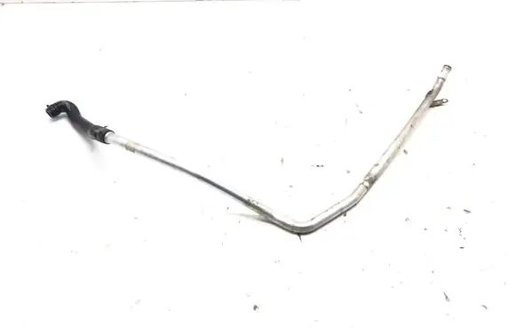 Mercedes-Benz C W204 Engine coolant pipe/hose 667065A1P