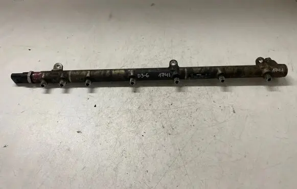 Mercedes-Benz E W211 Fuel main line pipe A6130700195 A6110780449