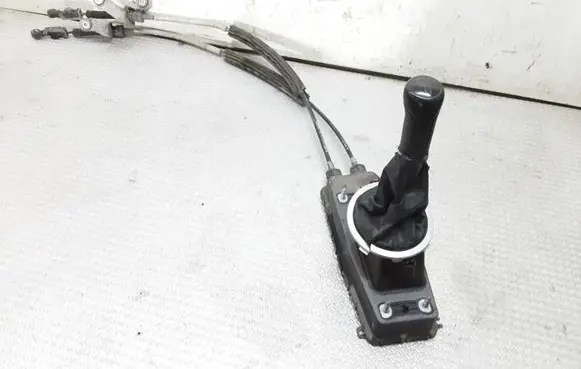 Volkswagen Fox Gear shifter/selector 5Z0711090