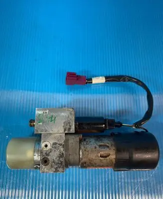 Mercedes-Benz ML W164 Tailgate hydraulic pump motor 077612 HB80025002