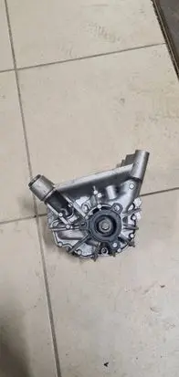 BMW 5 F10 F11 Oil pump 7643256
