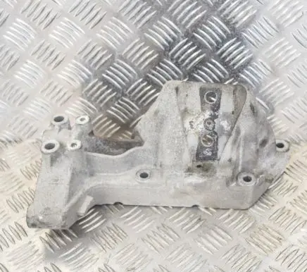 Iveco Daily 5th gen Engine mounting bracket 504386159