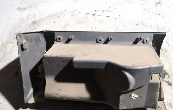 Skoda Octavia Mk1 (1U) Glove box 1u1857097