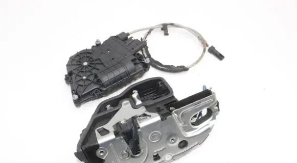 BMW 6 F12 F13 Rear door lock 7276321