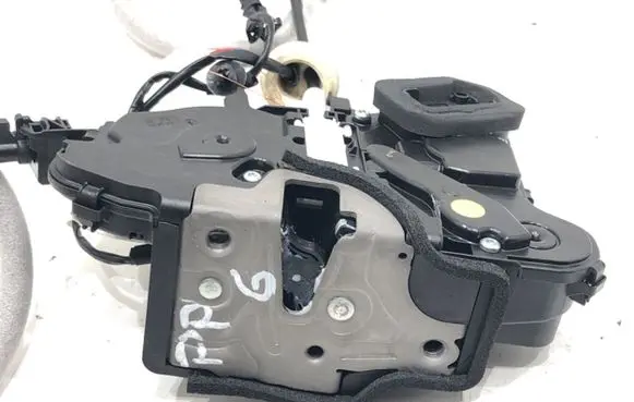 Skoda Superb B9 Front door lock 3J1837016A