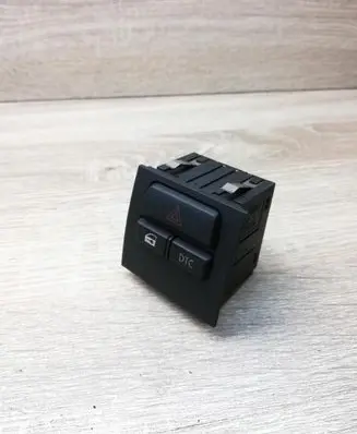 BMW 3 E90 E91 Hazard light switch 6945653