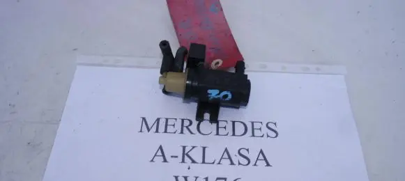 Mercedes-Benz A W176 Turbo solenoid valve A0101531328