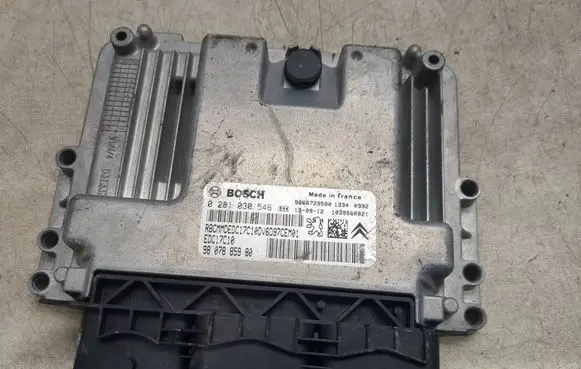 Peugeot 208 I Engine control unit/module 9666729580 9807885980 0281030546