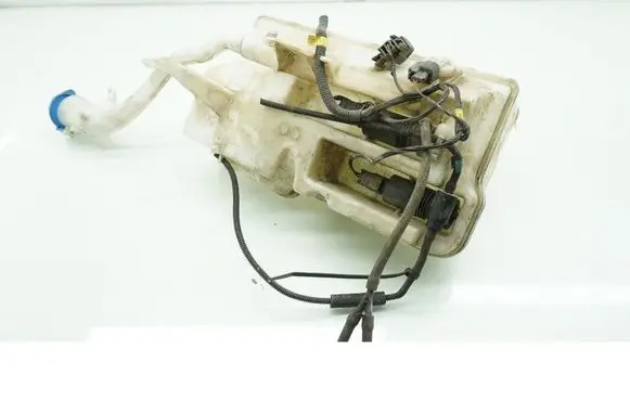 Volvo XC60 Windshield washer fluid reservoir/tank 30753424
