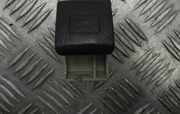 Toyota RAV 4 (XA50) Engine bonnet (hood) release handle 5363112040