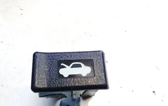 Engine bonnet (hood) release handle