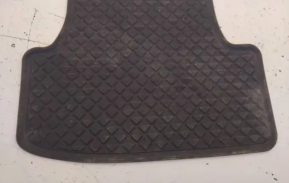 Volkswagen Golf VII Rear floor mat 5G0061512A