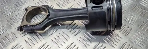 Mercedes-Benz C W203 Piston with connecting rod