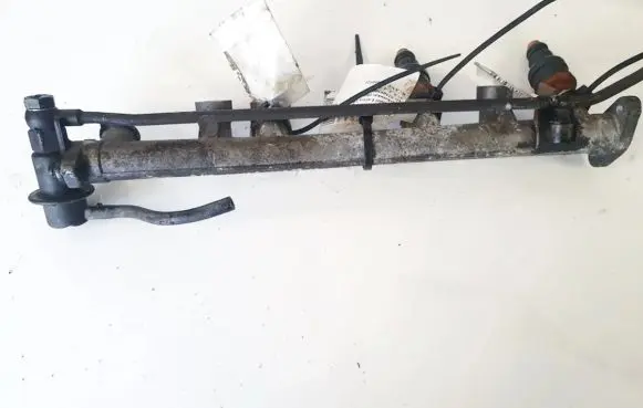 Hyundai Lantra II Fuel main line pipe