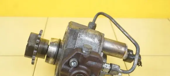 Opel Astra K Fuel injection high pressure pump 55495426 B16DTU