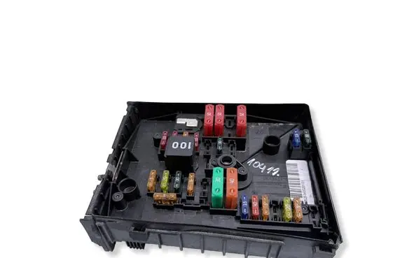 Volkswagen Golf VI Fuse box set 1K0937125D