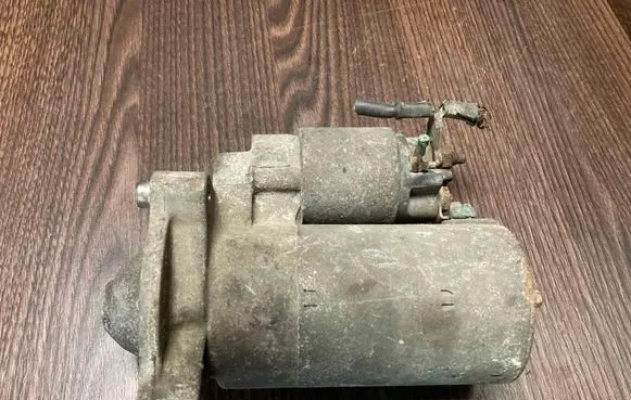 Citroen Berlingo Starter motor 9640825280