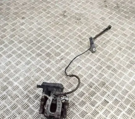 Opel Mokka B Rear brake caliper 9842295180