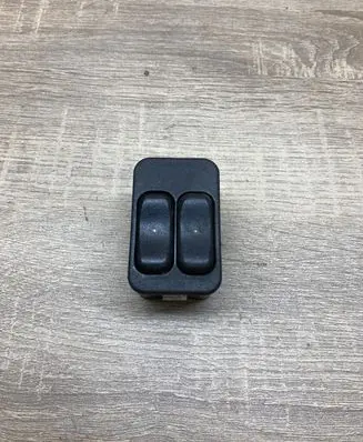 Opel Zafira A Electric window control switch 90561088 13363201