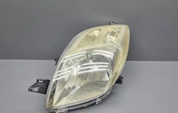 Toyota Yaris Headlight/headlamp 89900737 811500D120