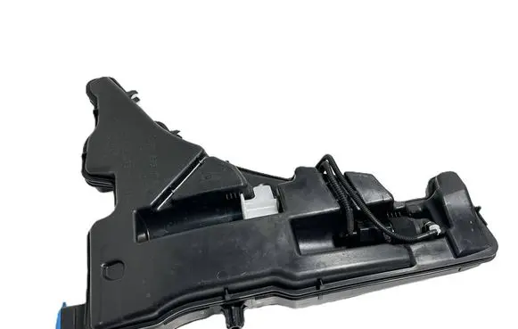 Audi A4 S4 B9 8W Windshield washer fluid reservoir/tank 8W0955451L 44810