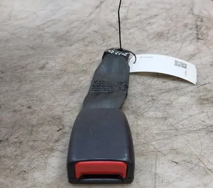Hyundai Santa Fe Middle seatbelt buckle (rear)