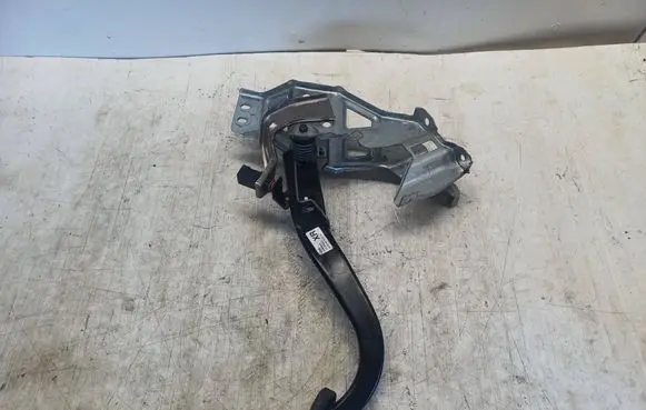 Opel Zafira B Brake pedal 24463406