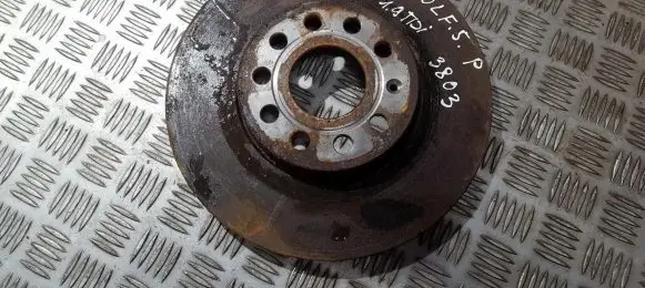 Volkswagen Golf V Front brake disc