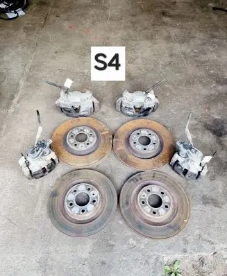 Audi A4 S4 B8 8K Brake discs and calipers set 32335478 4750A GN0D1