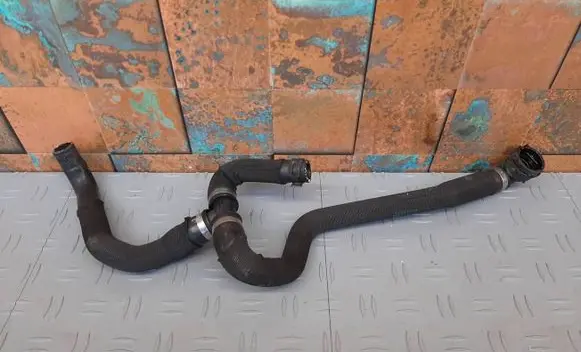 BMW X7 G07 Engine coolant pipe/hose 6821651 64216821651