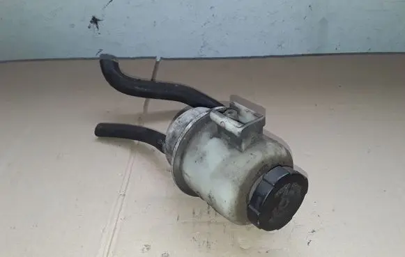 Nissan Pathfinder R51 Power steering fluid tank/reservoir 491927S000 491804Z000 491808J000