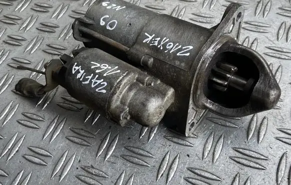 Opel Zafira B Starter motor