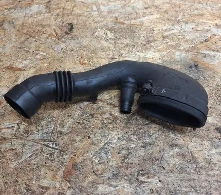 BMW 3 E46 Air intake hose/pipe 7790552 13717790552